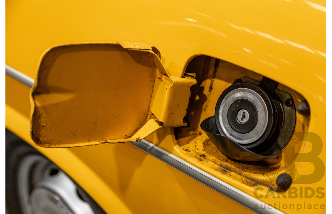 2/1976 Peugeot 504 GL 4d Sedan Yellow 2.0L