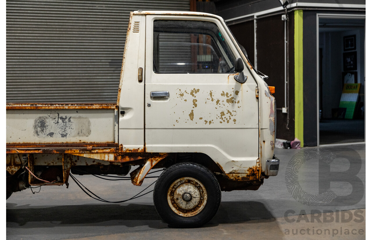 09/1975 Honda TN-V Deluxe TN360 2d Cab Chassis Kei Truck White 354cc 0.4L