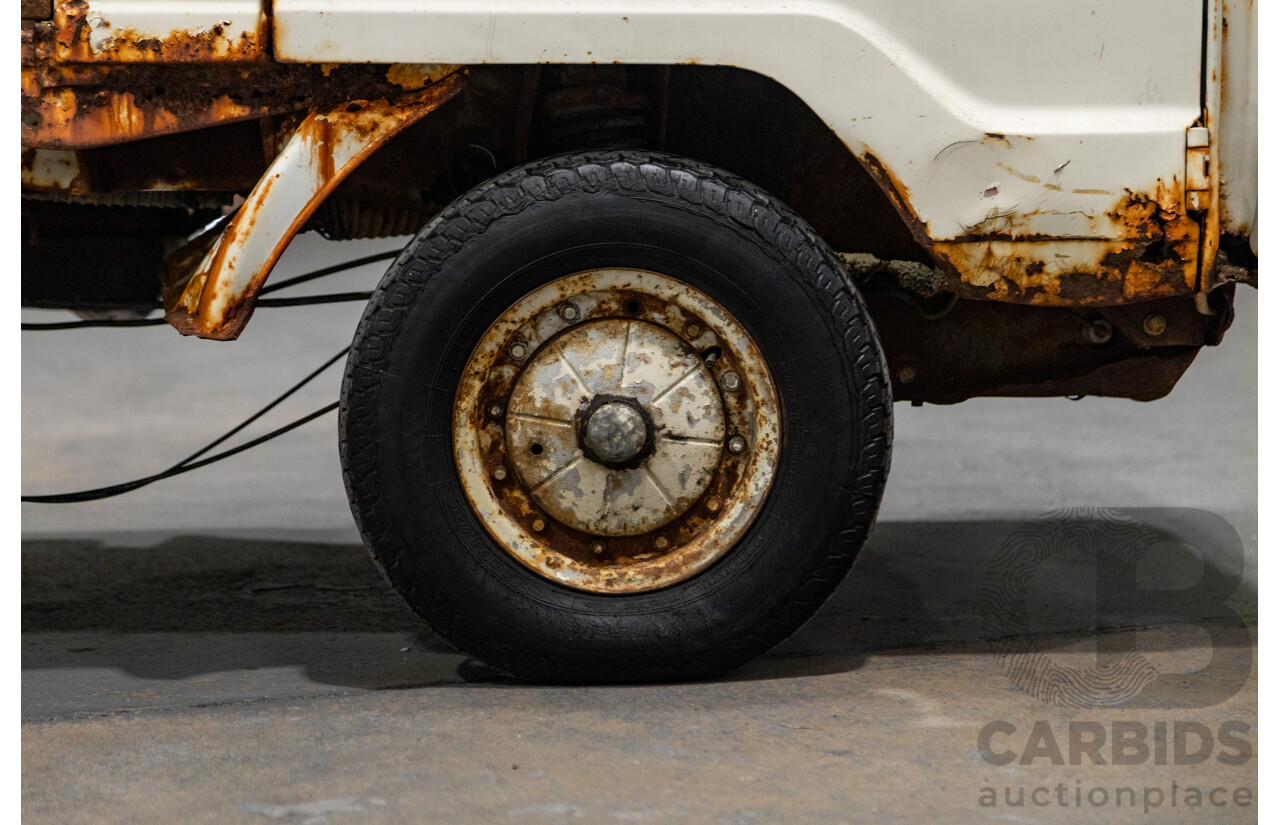 09/1975 Honda TN-V Deluxe TN360 2d Cab Chassis Kei Truck White 354cc 0.4L