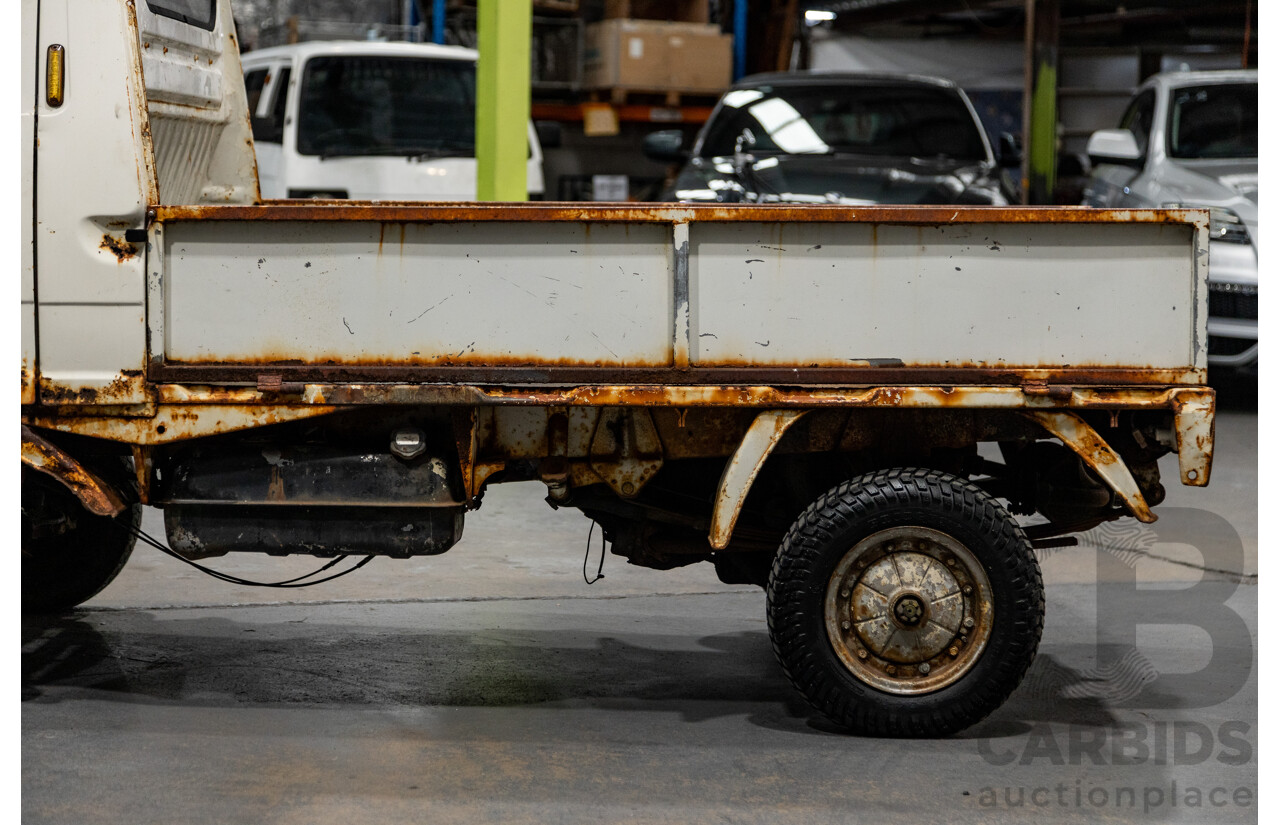 09/1975 Honda TN-V Deluxe TN360 2d Cab Chassis Kei Truck White 354cc 0.4L