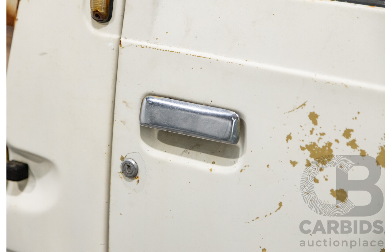 09/1975 Honda TN-V Deluxe TN360 2d Cab Chassis Kei Truck White 354cc 0.4L