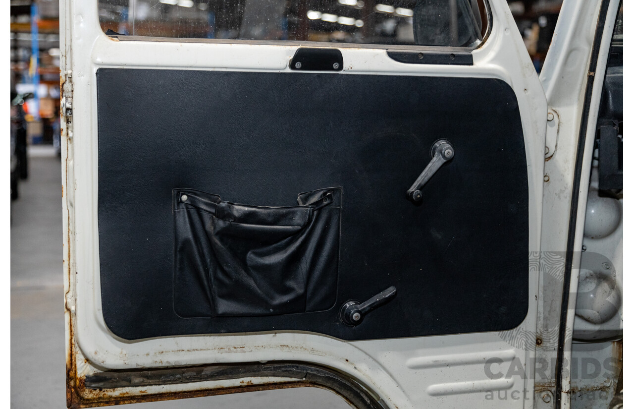 09/1975 Honda TN-V Deluxe TN360 2d Cab Chassis Kei Truck White 354cc 0.4L