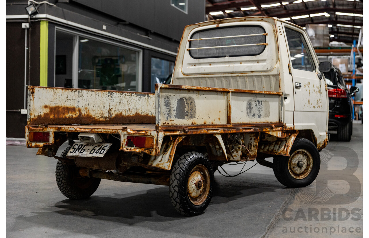 09/1975 Honda TN-V Deluxe TN360 2d Cab Chassis Kei Truck White 354cc 0.4L