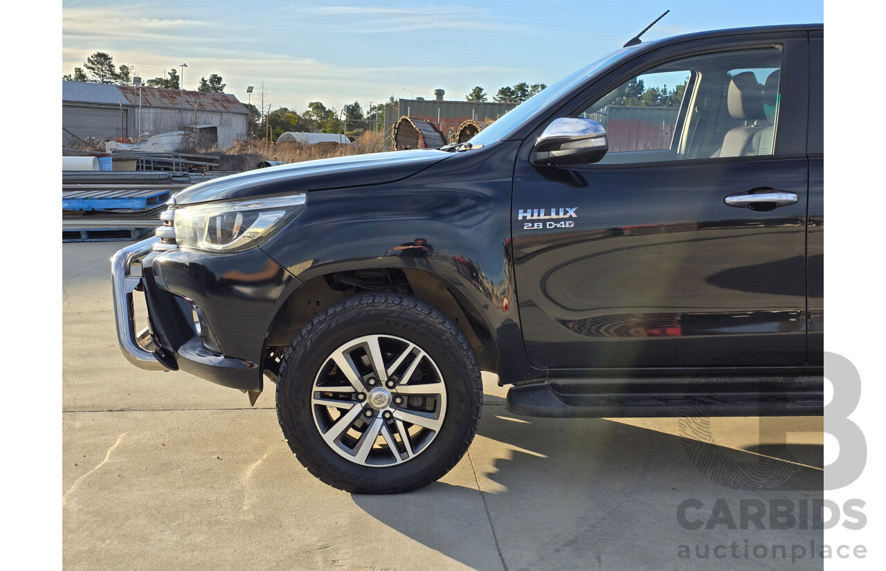 6/2016 Toyota Hilux SR5 (4x4) N80 GUN126R Dual Cab Utility Eclipse Black Turbo Diesel 2.8L