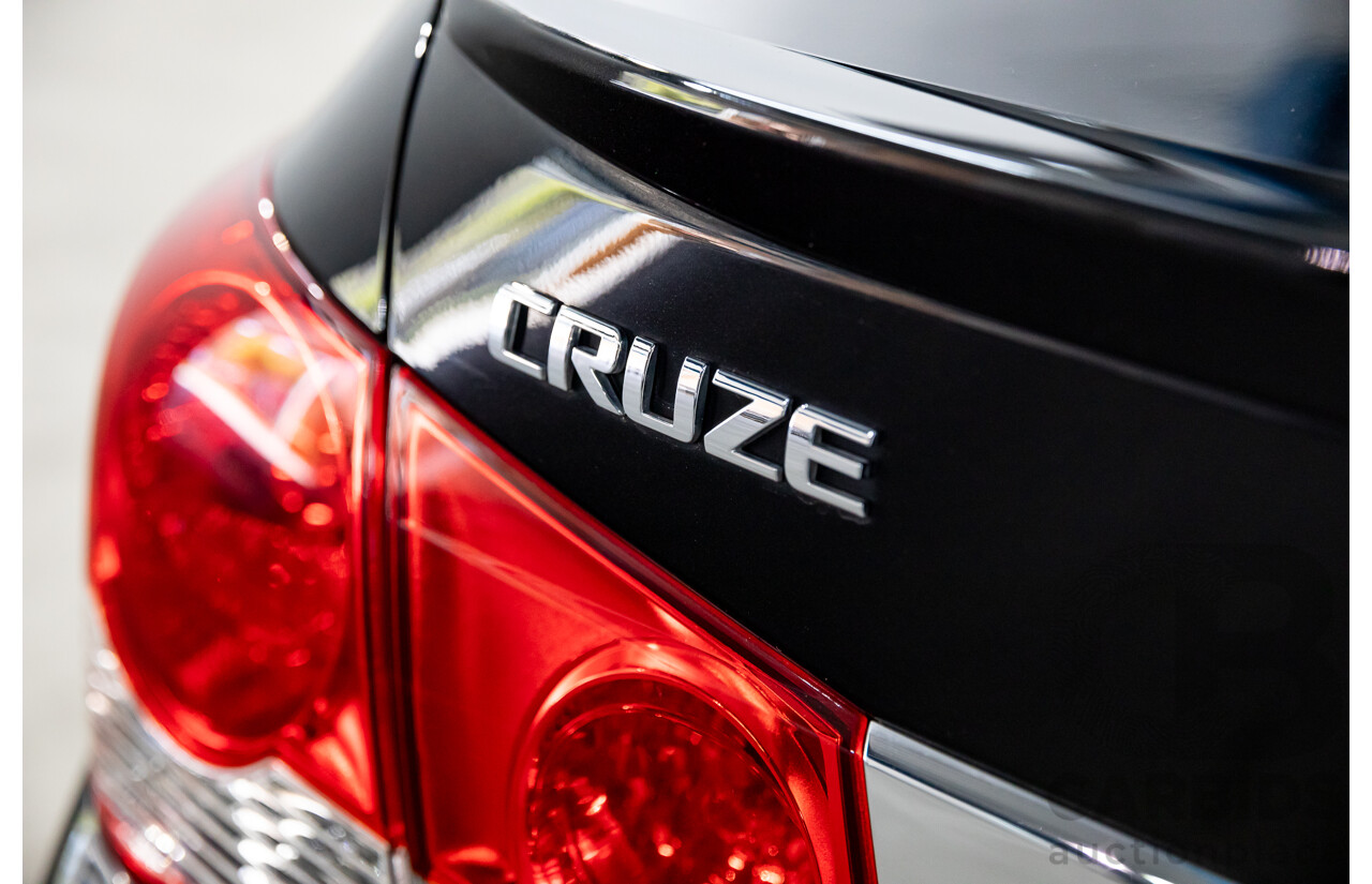 2/2016 Holden Cruze Z-Series JH MY14 4d Sedan Phantom Black 1.8L