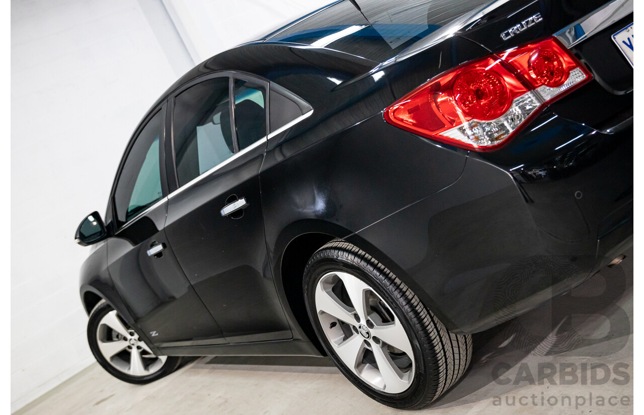 2/2016 Holden Cruze Z-Series JH MY14 4d Sedan Phantom Black 1.8L