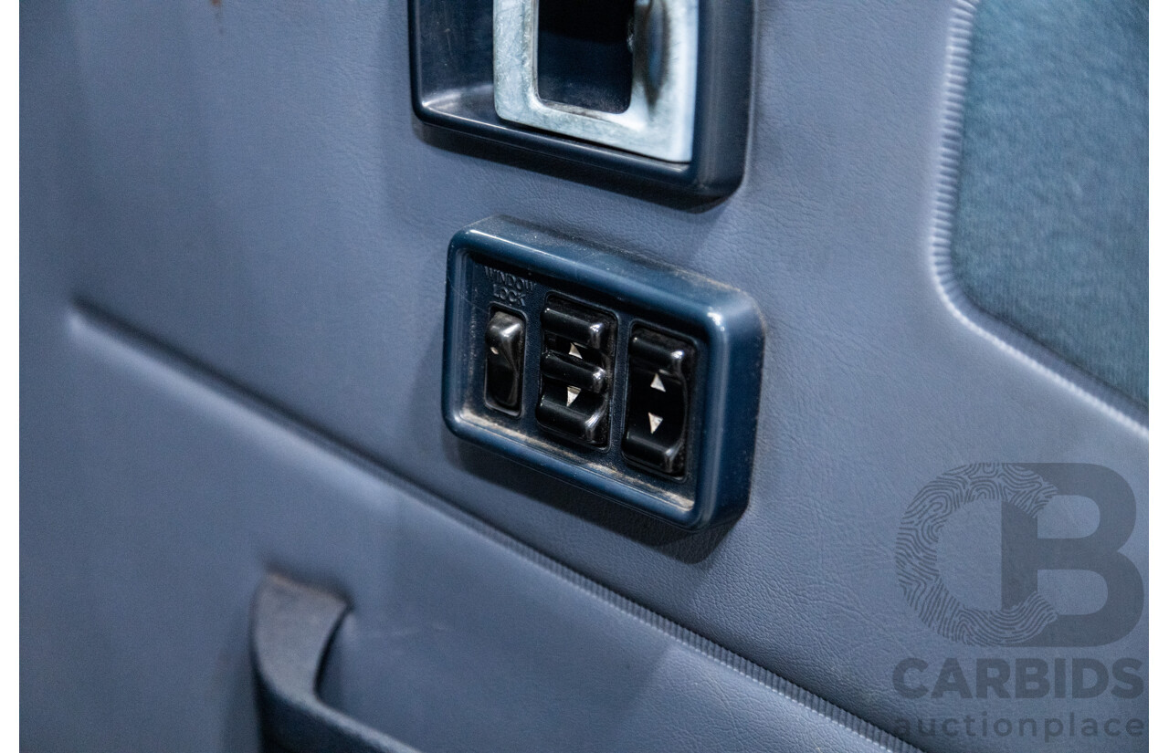 06/2001 Complied (1986) Toyota Hiace Super Custom YH51G 2d Van Silver 2.0L - 8 Seater - Import