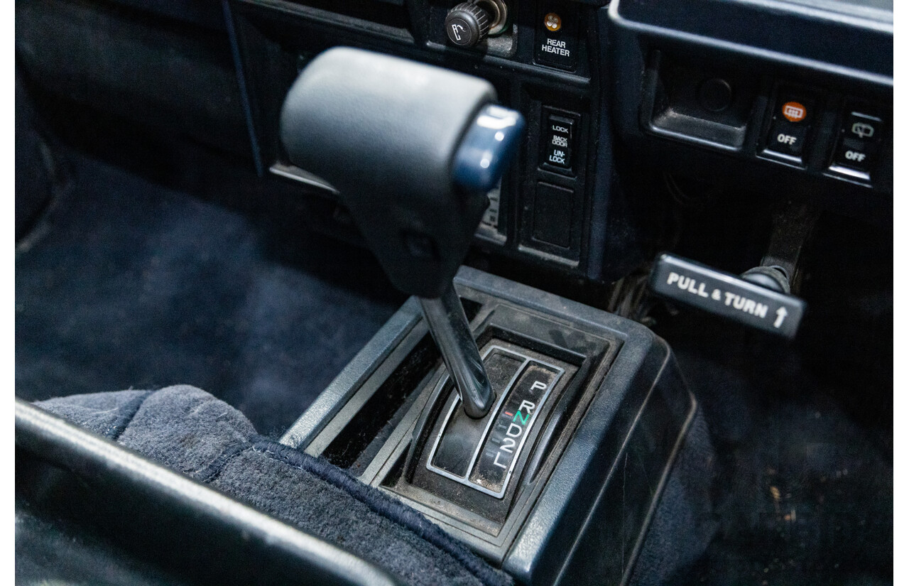 06/2001 Complied (1986) Toyota Hiace Super Custom YH51G 2d Van Silver 2.0L - 8 Seater - Import