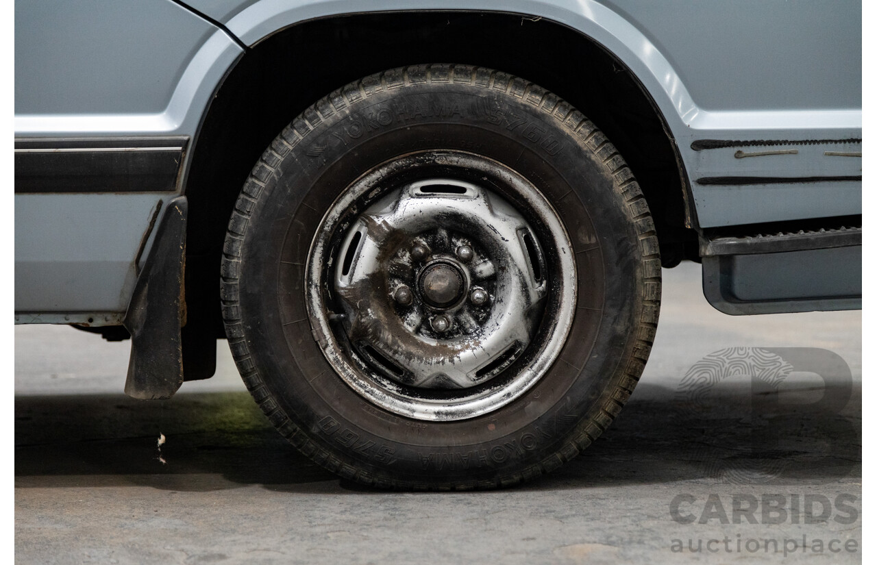 06/2001 Complied (1986) Toyota Hiace Super Custom YH51G 2d Van Silver 2.0L - 8 Seater - Import