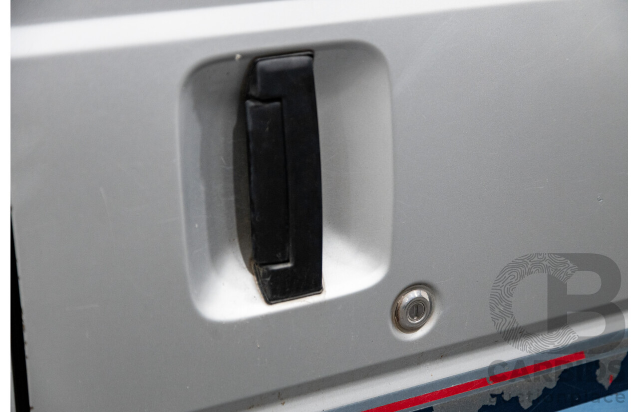 06/2001 Complied (1986) Toyota Hiace Super Custom YH51G 2d Van Silver 2.0L - 8 Seater - Import