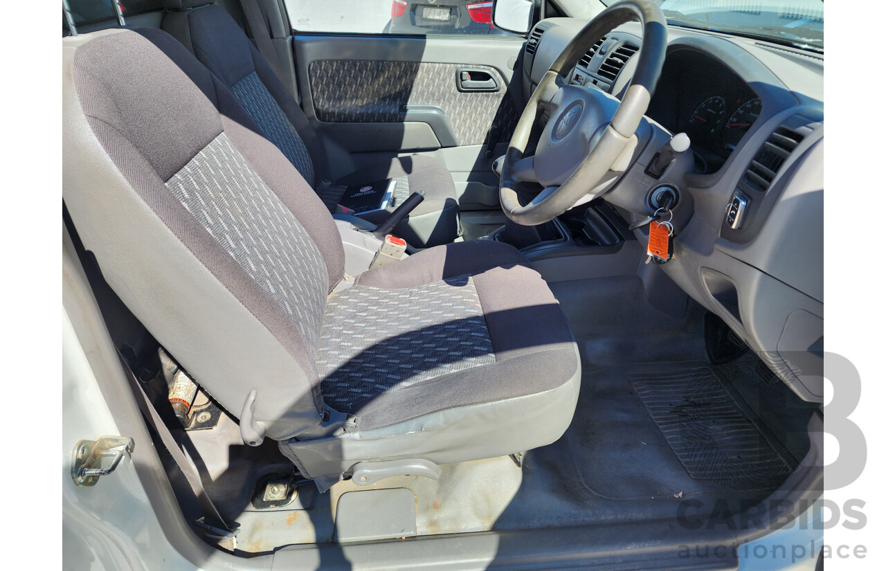 6/2005 Holden Rodeo LX RA C/Chas White 3.5L