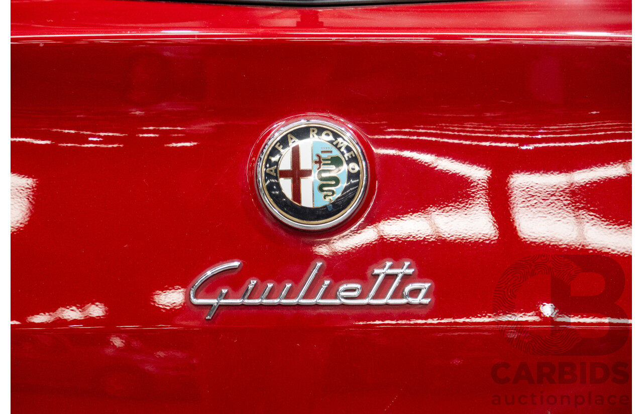 2/2013 Alfa Romeo Giulietta Distinctive Jtd-M 5d Hatchback Alfa Red Turbo Diesel 2.0L