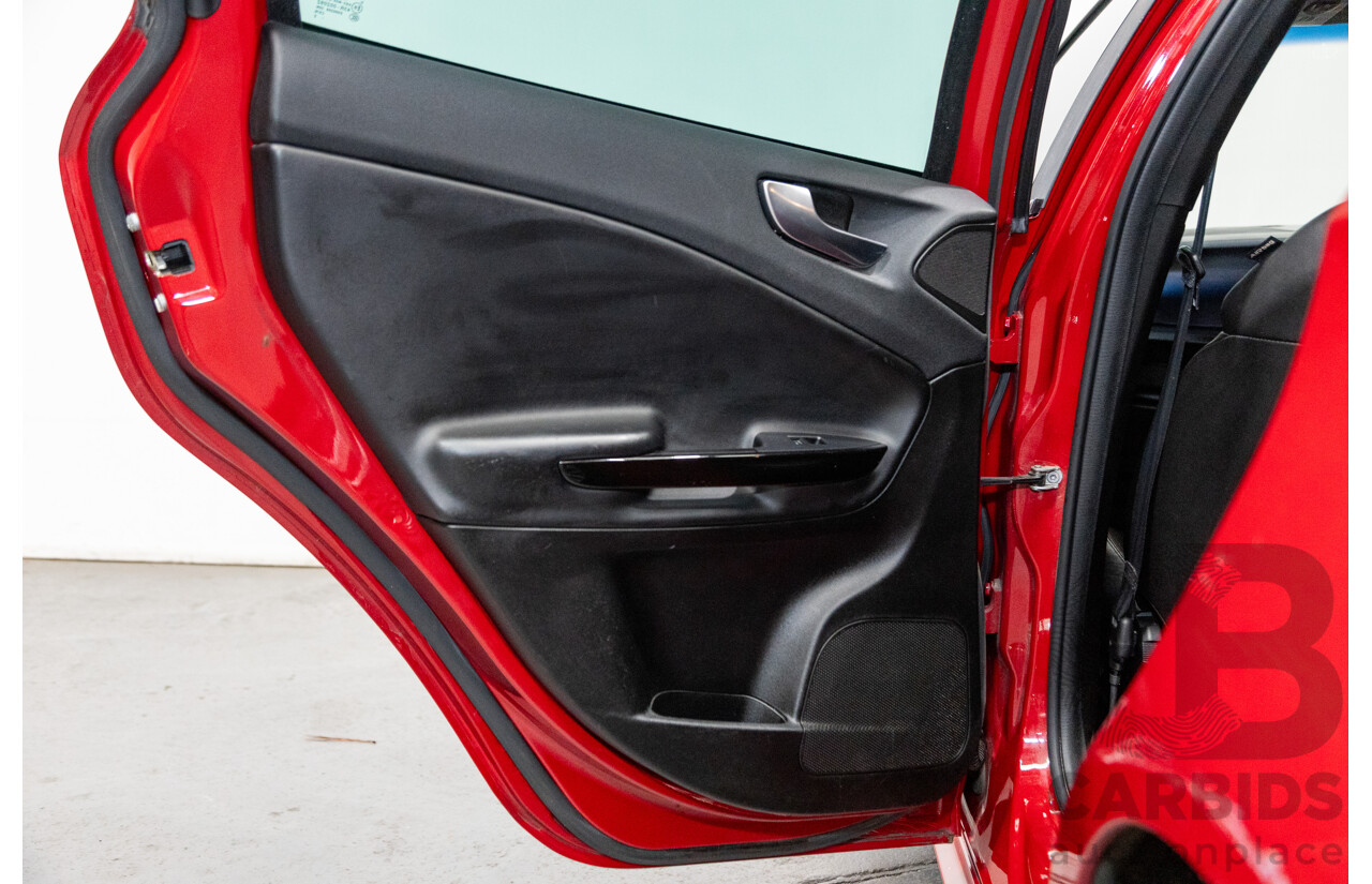 2/2013 Alfa Romeo Giulietta Distinctive Jtd-M 5d Hatchback Alfa Red Turbo Diesel 2.0L