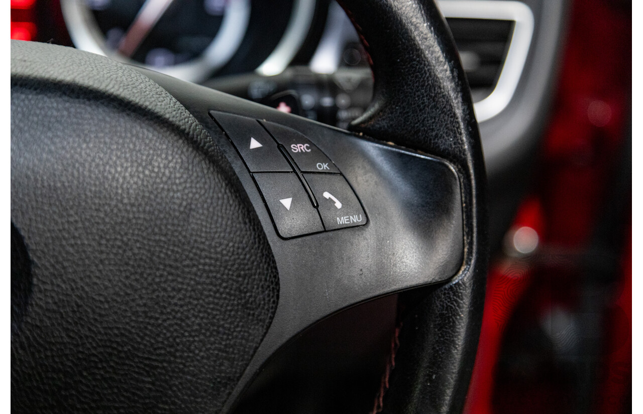 2/2013 Alfa Romeo Giulietta Distinctive Jtd-M 5d Hatchback Alfa Red Turbo Diesel 2.0L