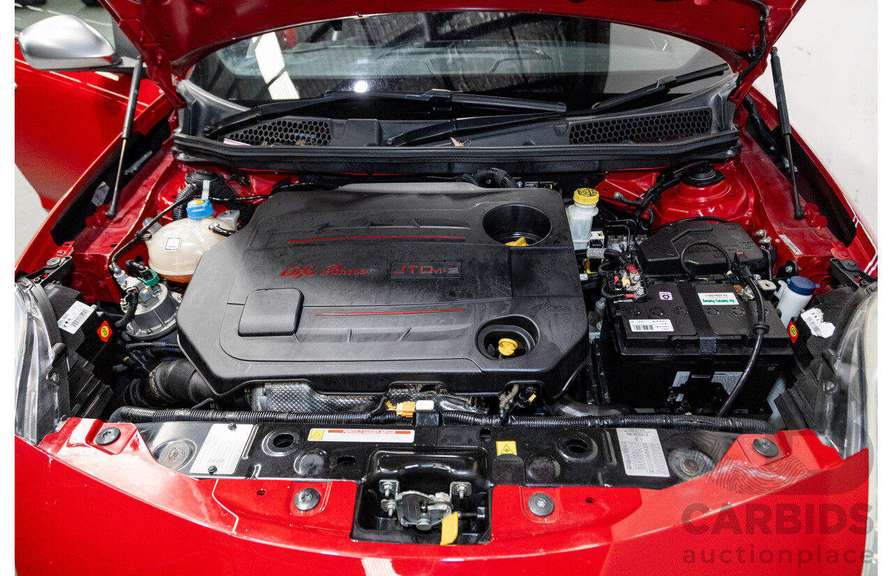 2/2013 Alfa Romeo Giulietta Distinctive Jtd-M 5d Hatchback Alfa Red Turbo Diesel 2.0L