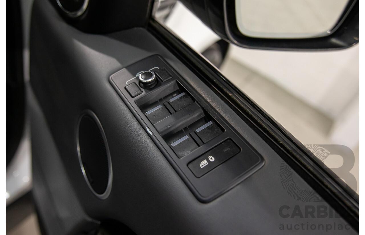 8/2014 Range Rover Range Rover Sport 3.0 SDV6 HSE LW 4d Wagon Fuji White Turbo Diesel V6 3.0L