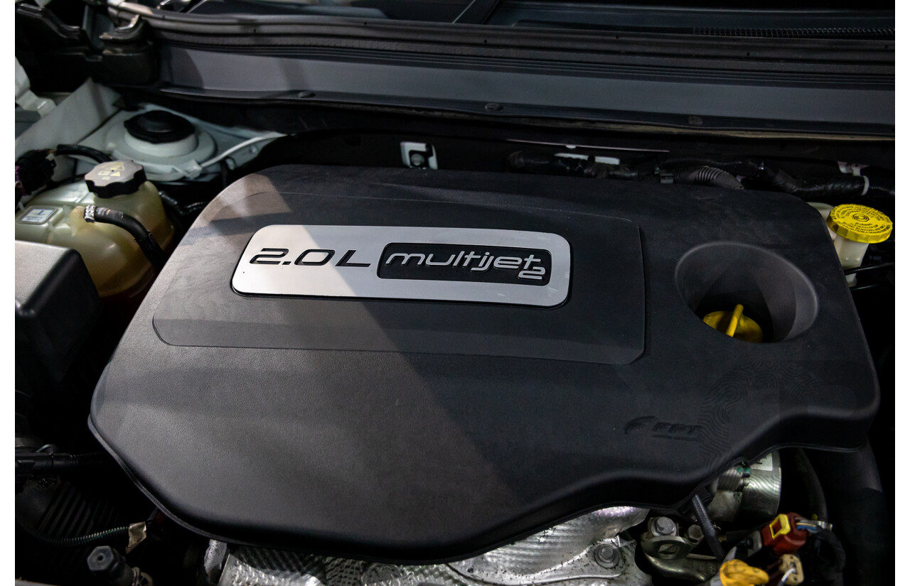 11/2014 Jeep Cherokee Limited (4x4) KL 4d Wagon Bright White Turbo Diesel 2.0L