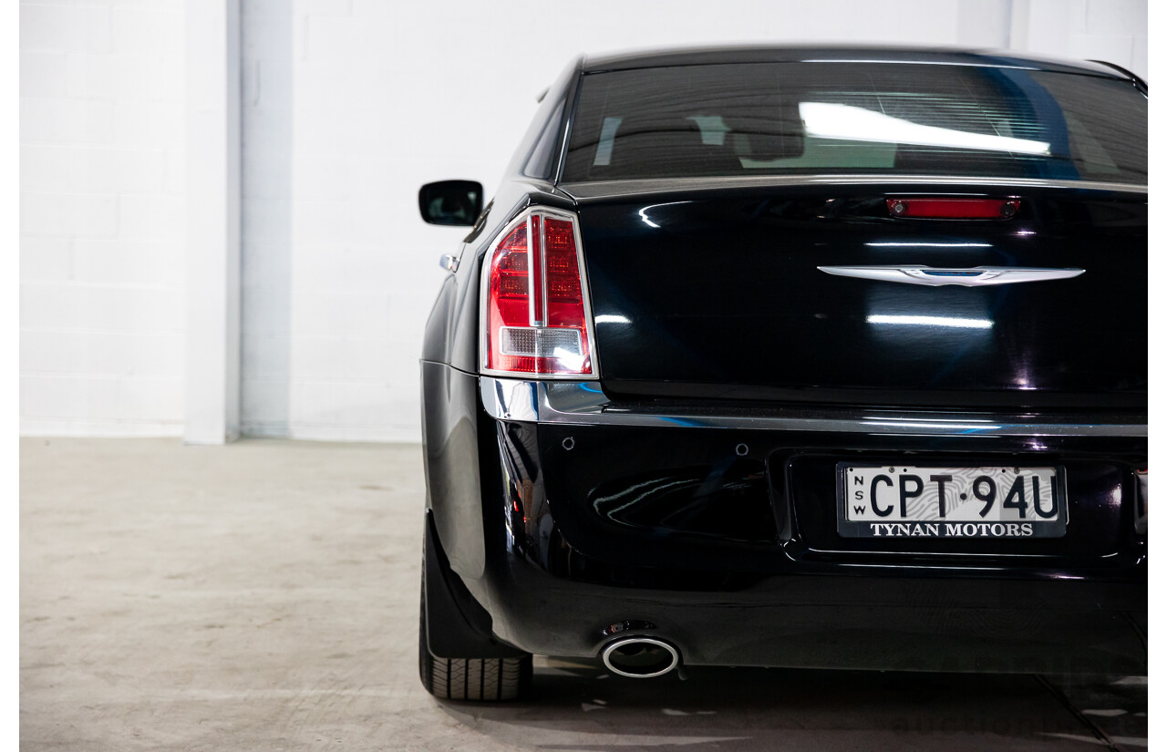 10/2013 Chrysler 300 C Luxury MY12 4d Sedan Blackberry Pearl V6 3.6L