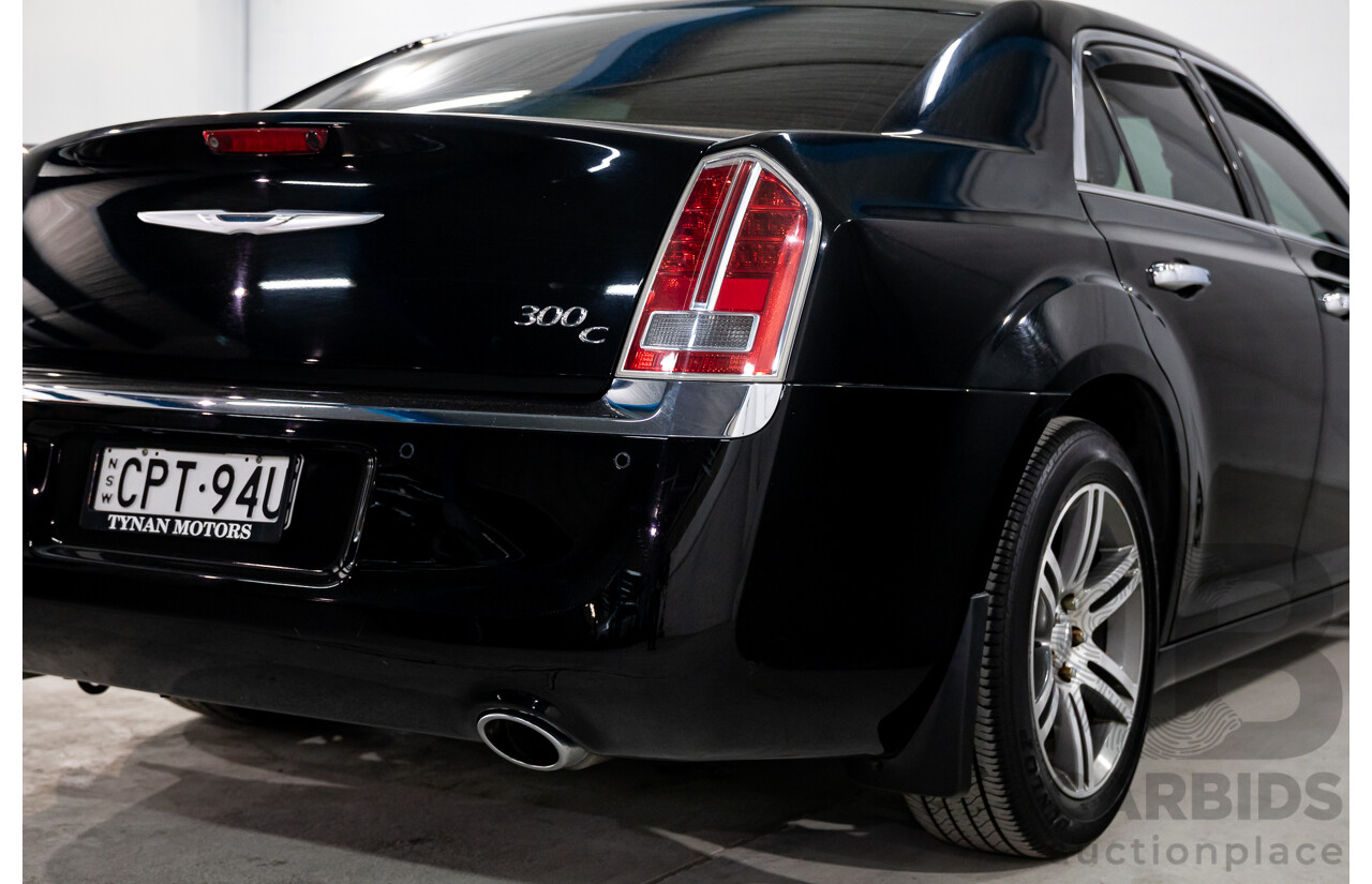 10/2013 Chrysler 300 C Luxury MY12 4d Sedan Blackberry Pearl V6 3.6L