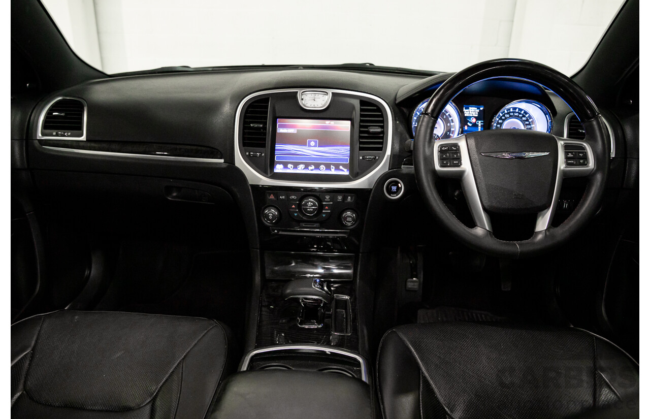 10/2013 Chrysler 300 C Luxury MY12 4d Sedan Blackberry Pearl V6 3.6L