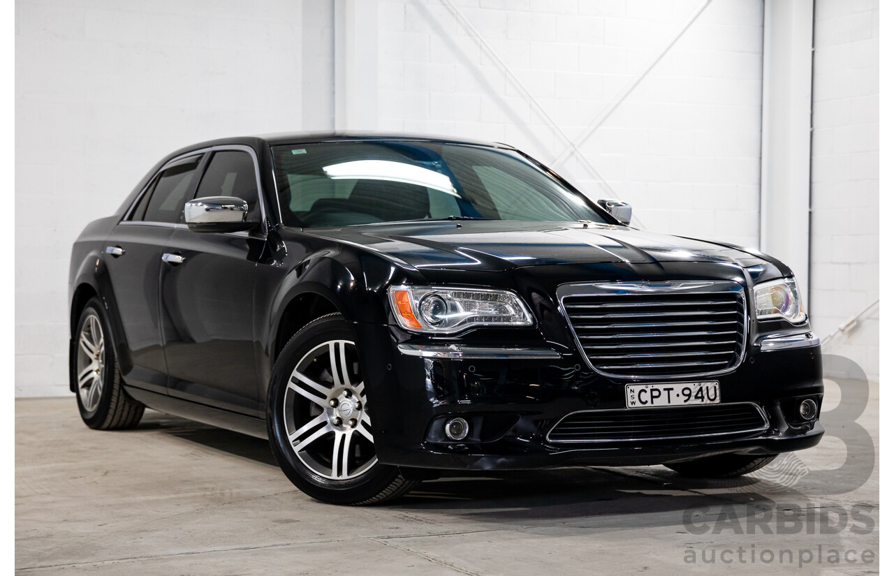 10/2013 Chrysler 300 C Luxury MY12 4d Sedan Blackberry Pearl V6 3.6L