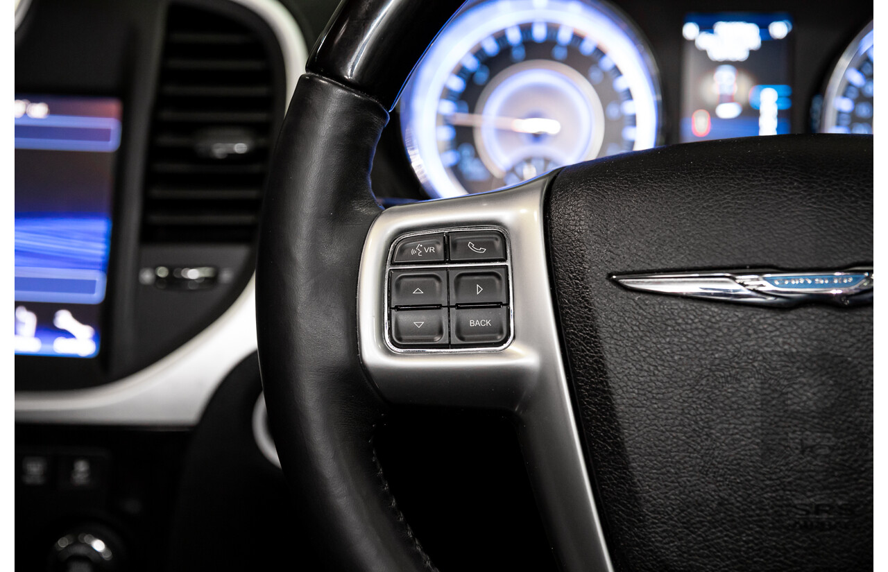 10/2013 Chrysler 300 C Luxury MY12 4d Sedan Blackberry Pearl V6 3.6L