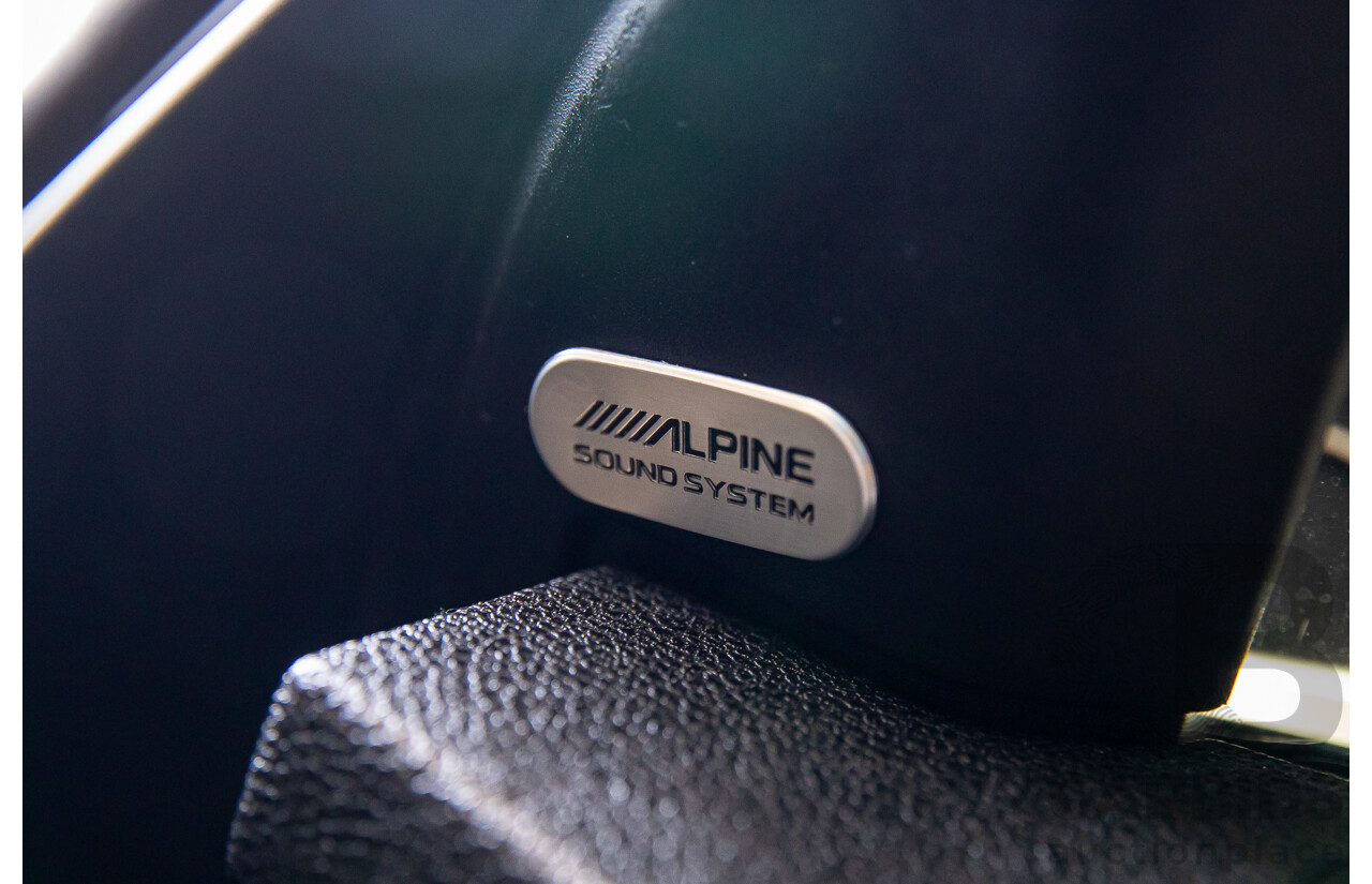 10/2013 Chrysler 300 C Luxury MY12 4d Sedan Blackberry Pearl V6 3.6L