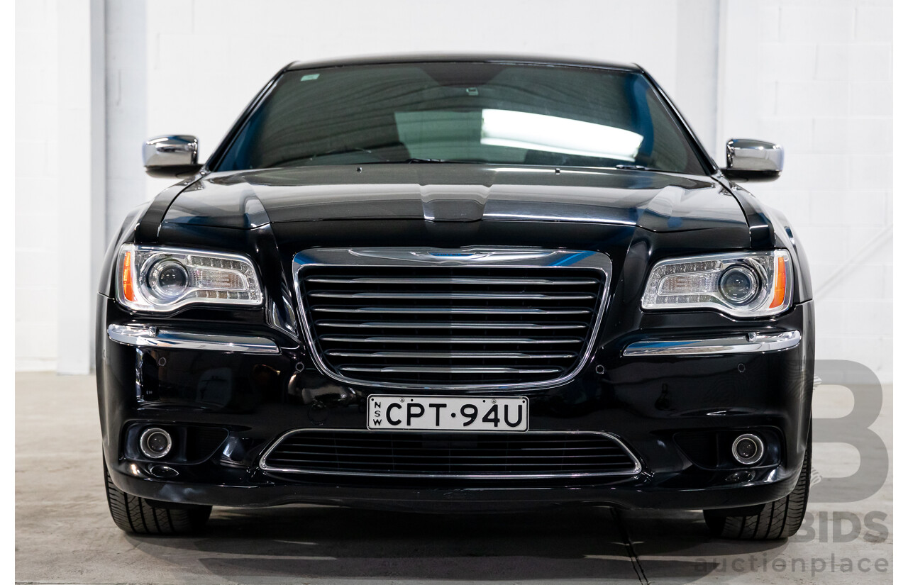 10/2013 Chrysler 300 C Luxury MY12 4d Sedan Blackberry Pearl V6 3.6L