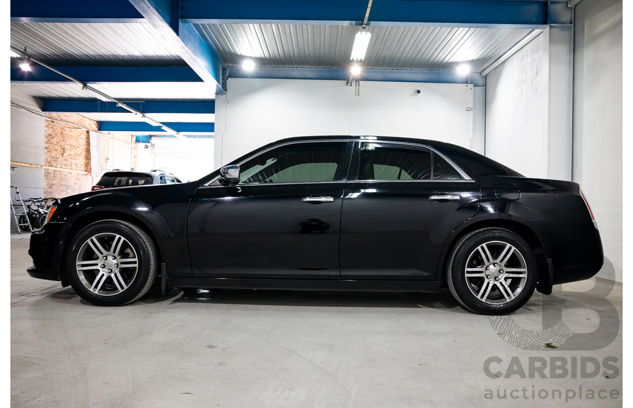 10/2013 Chrysler 300 C Luxury MY12 4d Sedan Blackberry Pearl V6 3.6L