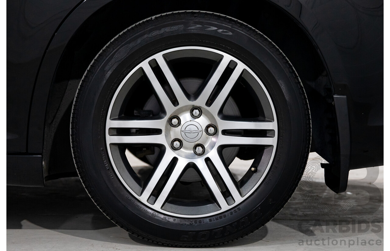 10/2013 Chrysler 300 C Luxury MY12 4d Sedan Blackberry Pearl V6 3.6L