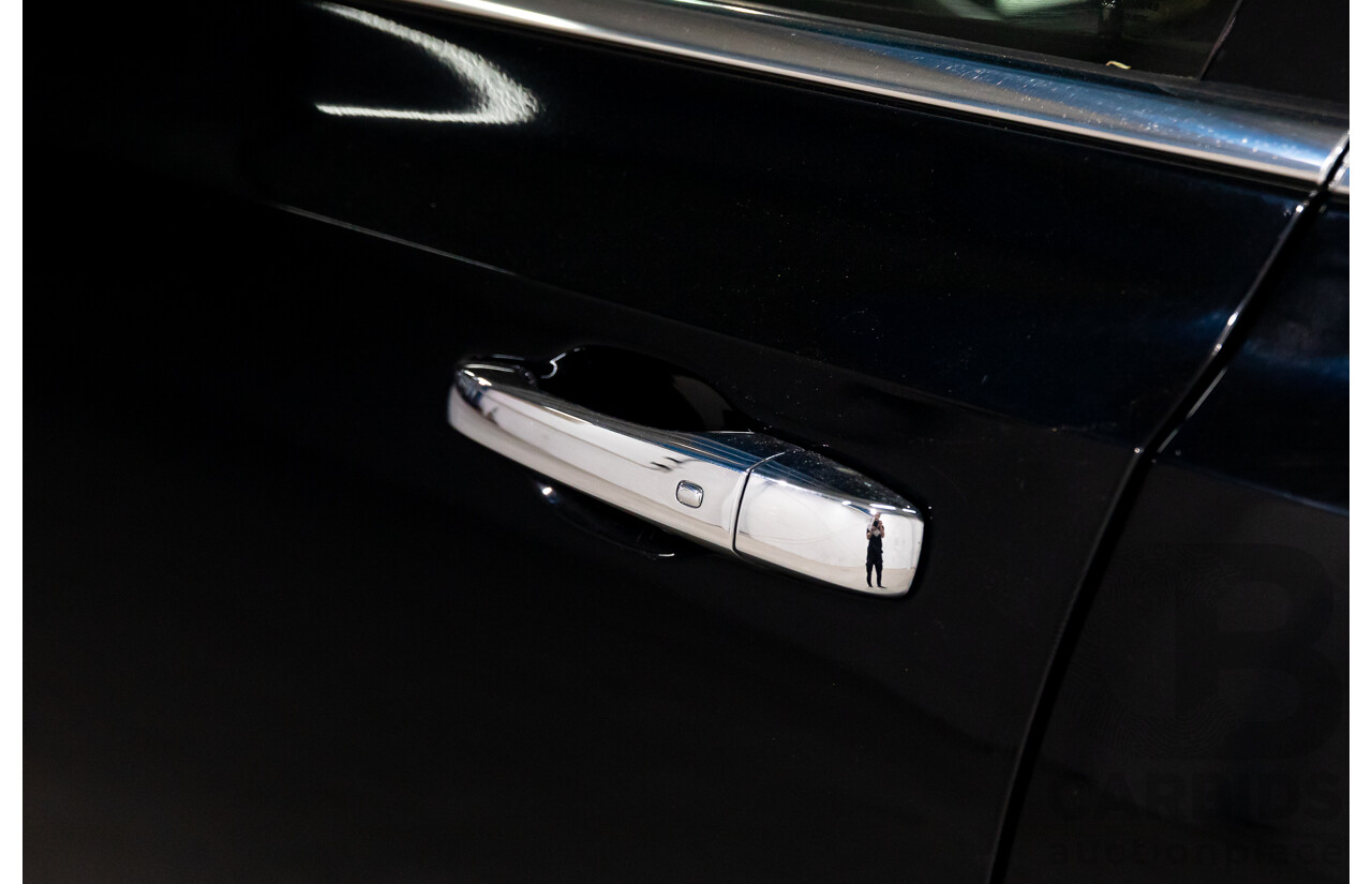 10/2013 Chrysler 300 C Luxury MY12 4d Sedan Blackberry Pearl V6 3.6L