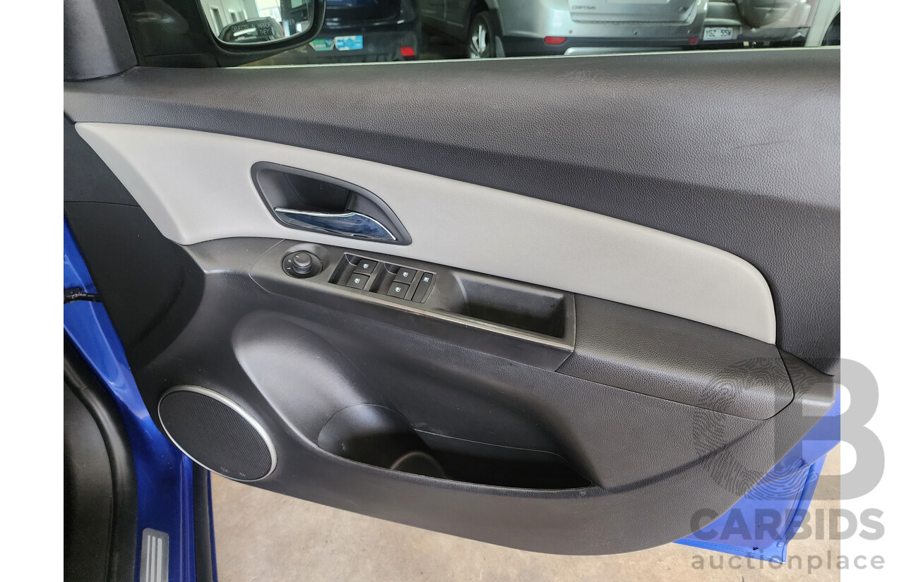 3/2016 Holden Cruze Z-Series JH MY14 5d Hatchback Blue 1.8L