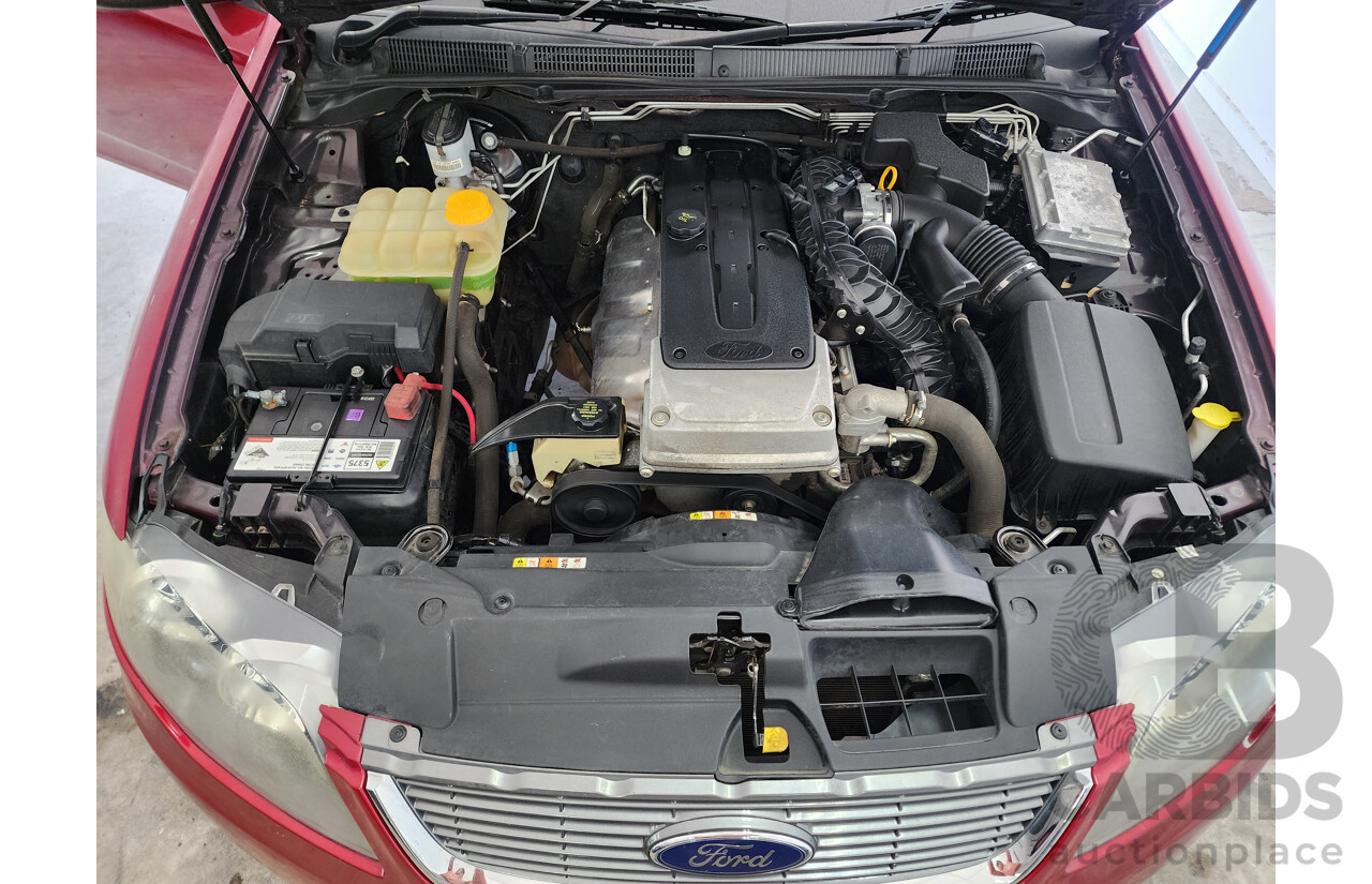 2/2010 Ford G6  FG 4d Sedan Red 4.0L