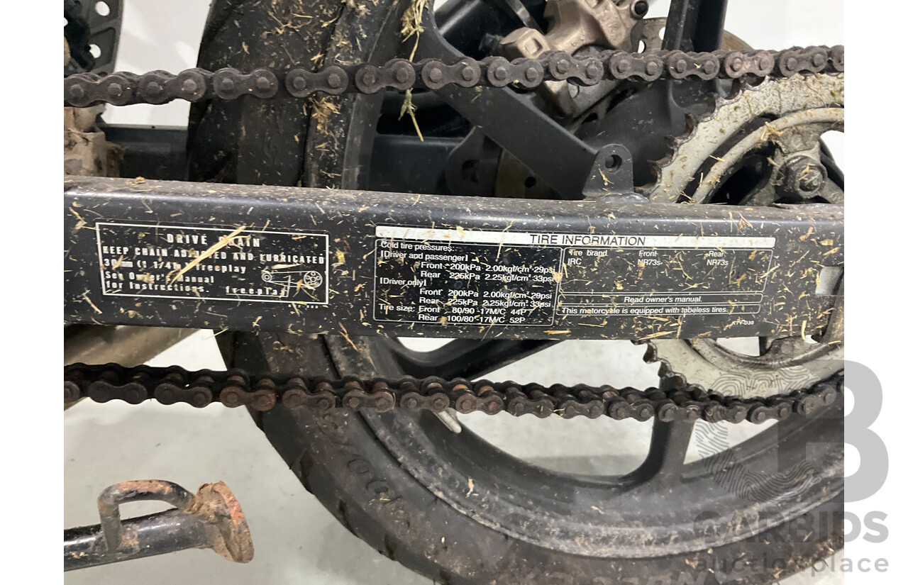 Honda CBR125R Motorbike 125cc  	