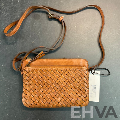 COLORADO, EVITY Tan Crossbody Bag & SKINKANDY Hinged Ring