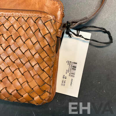 COLORADO, EVITY Tan Crossbody Bag & SKINKANDY Hinged Ring