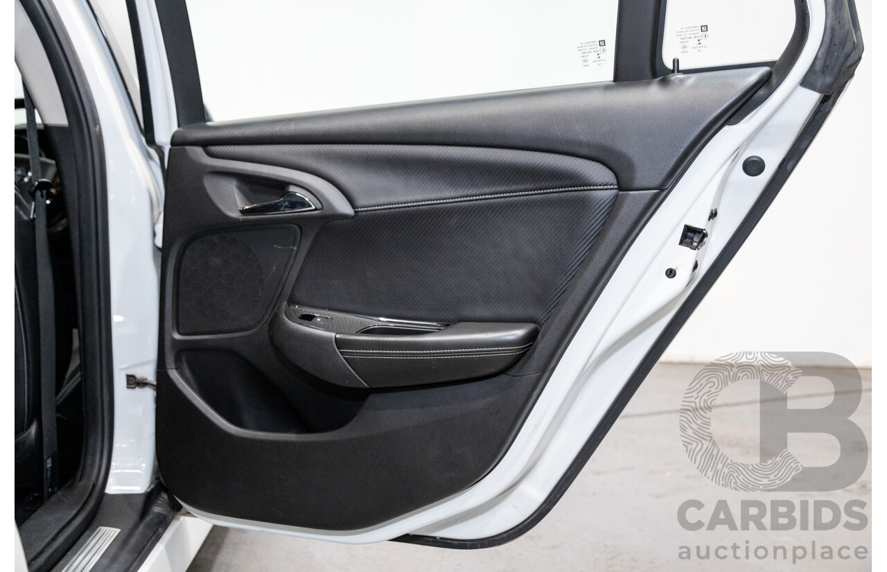 7/2014 Holden Commodore SV6 VF 4d Sportwagon White 3.6L