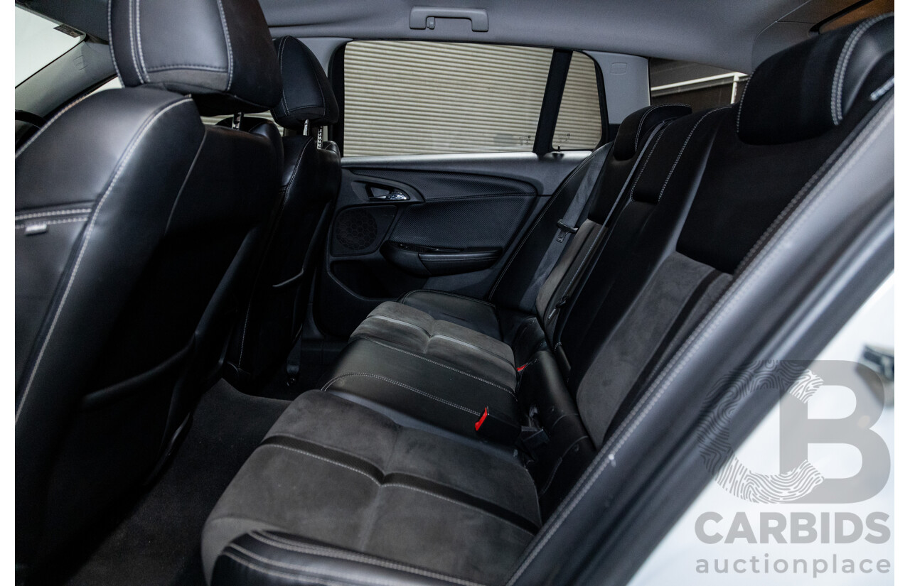 7/2014 Holden Commodore SV6 VF 4d Sportwagon White 3.6L