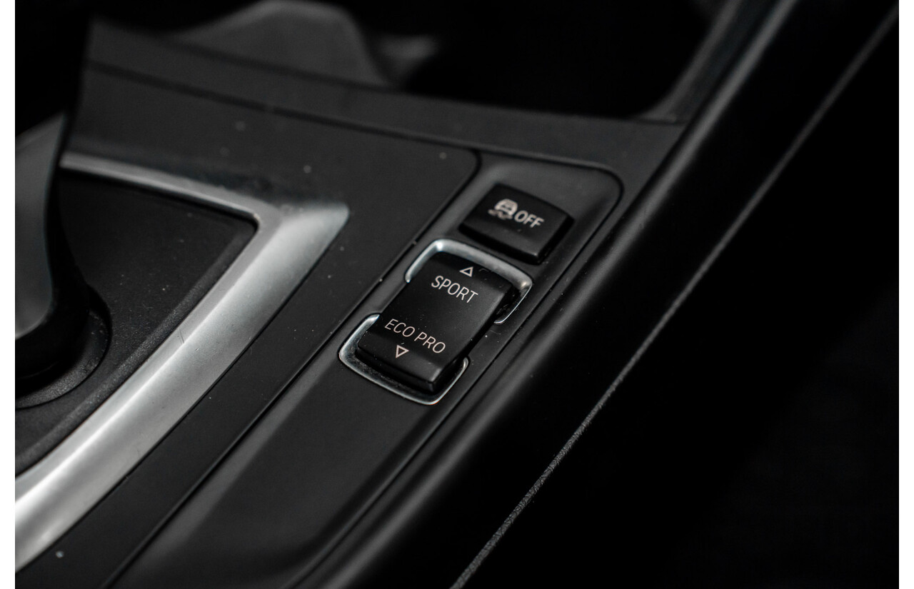 1/2013 BMW 116i F20 MY13 5d Hatchback Alpine White Turbo 1.6L