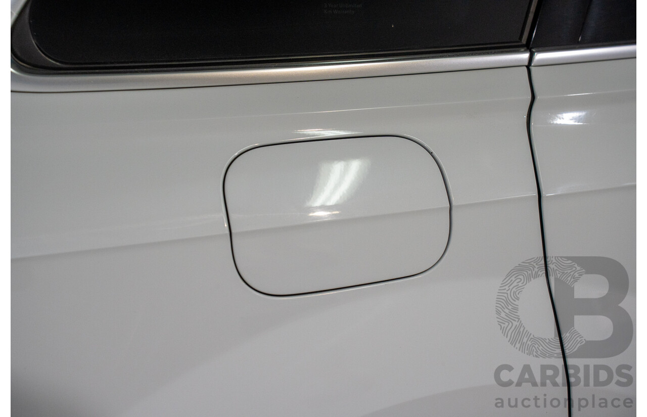 01/2018 Audi Q7 3.0 TDI Quattro (AWD) 4M MY18 4d Wagon Carrara White Turbo Diesel V6 3.0L - 7 Seater