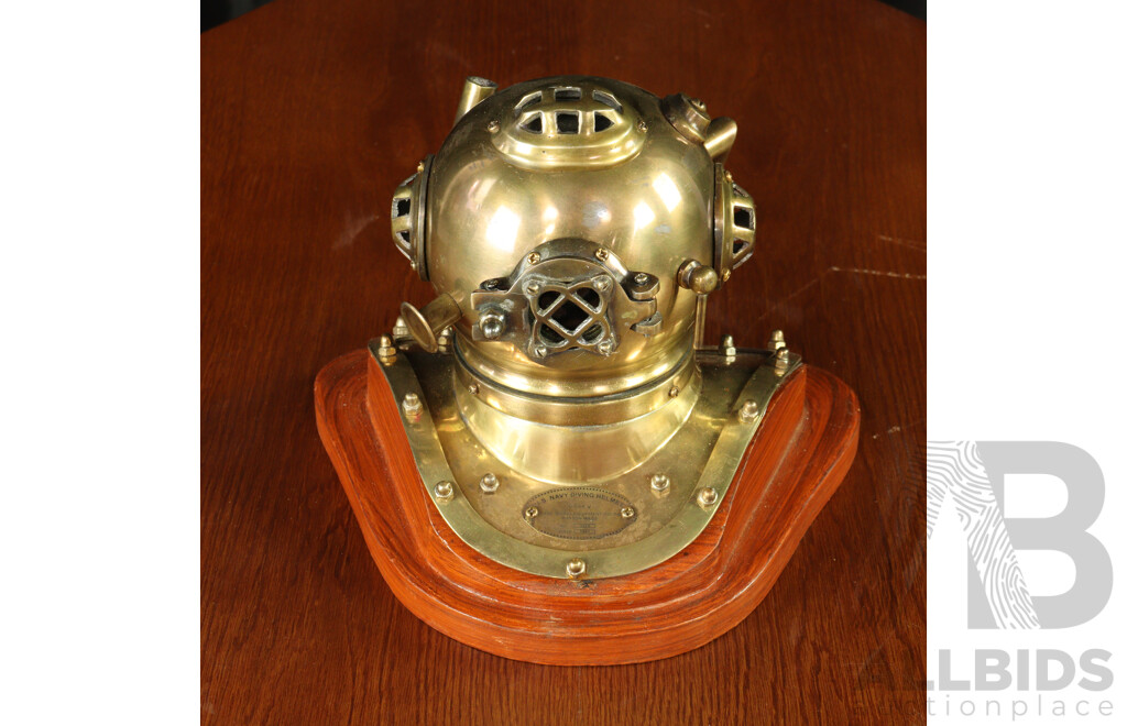 Brown Deep Sea Diving Helmet Statue