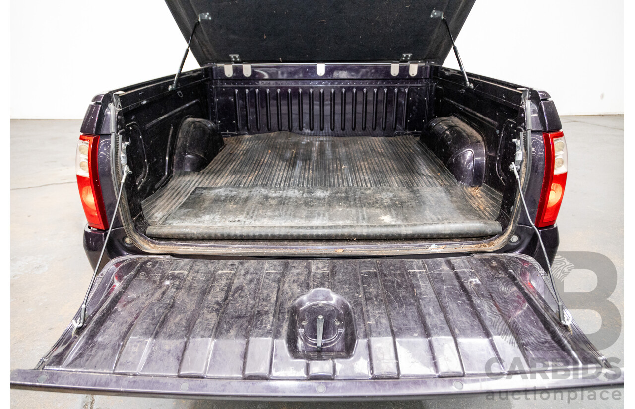 4/2004 Holden Crewman SS VYII Crew Cab Utility Cosmo Purple V8 5.7L