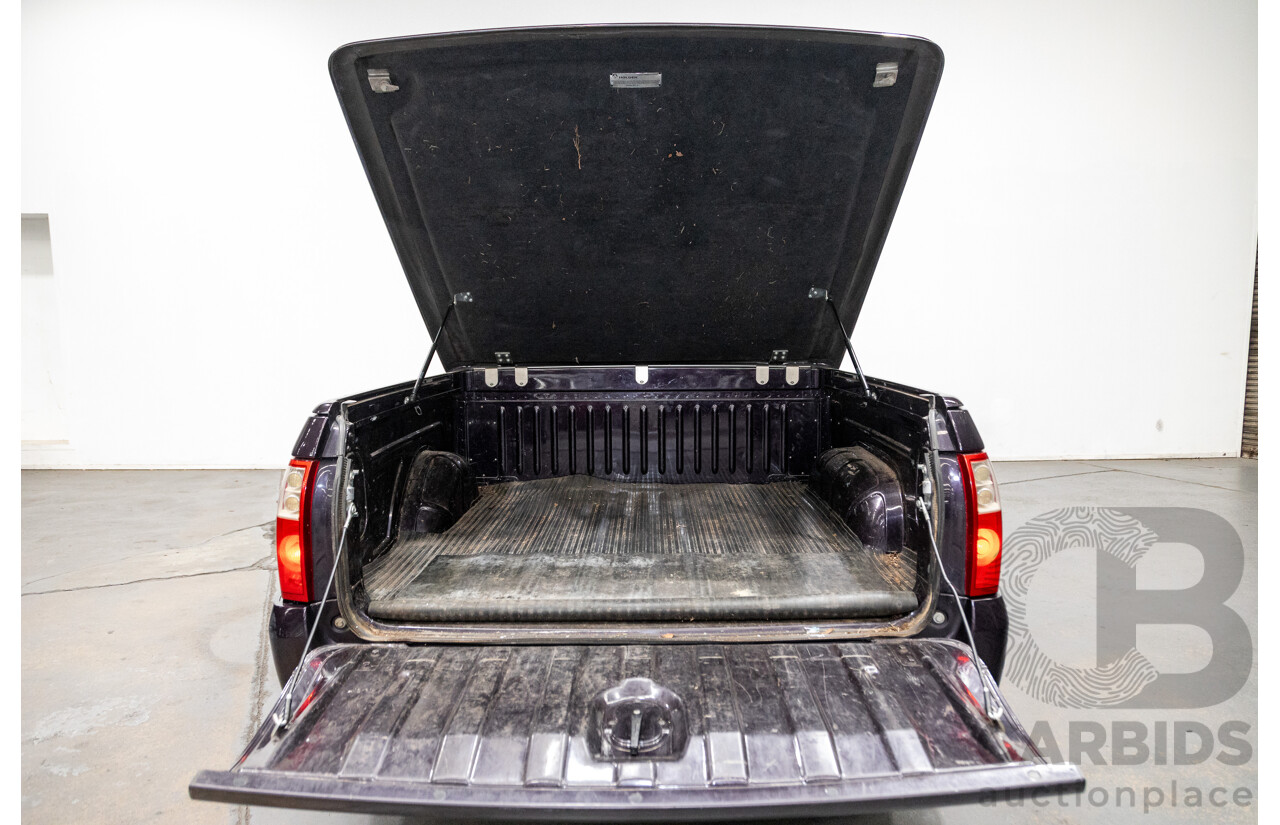 4/2004 Holden Crewman SS VYII Crew Cab Utility Cosmo Purple V8 5.7L