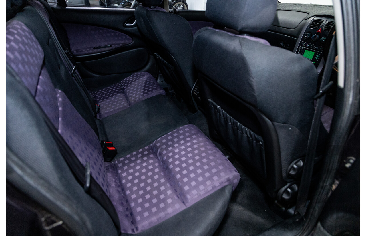 4/2004 Holden Crewman SS VYII Crew Cab Utility Cosmo Purple V8 5.7L