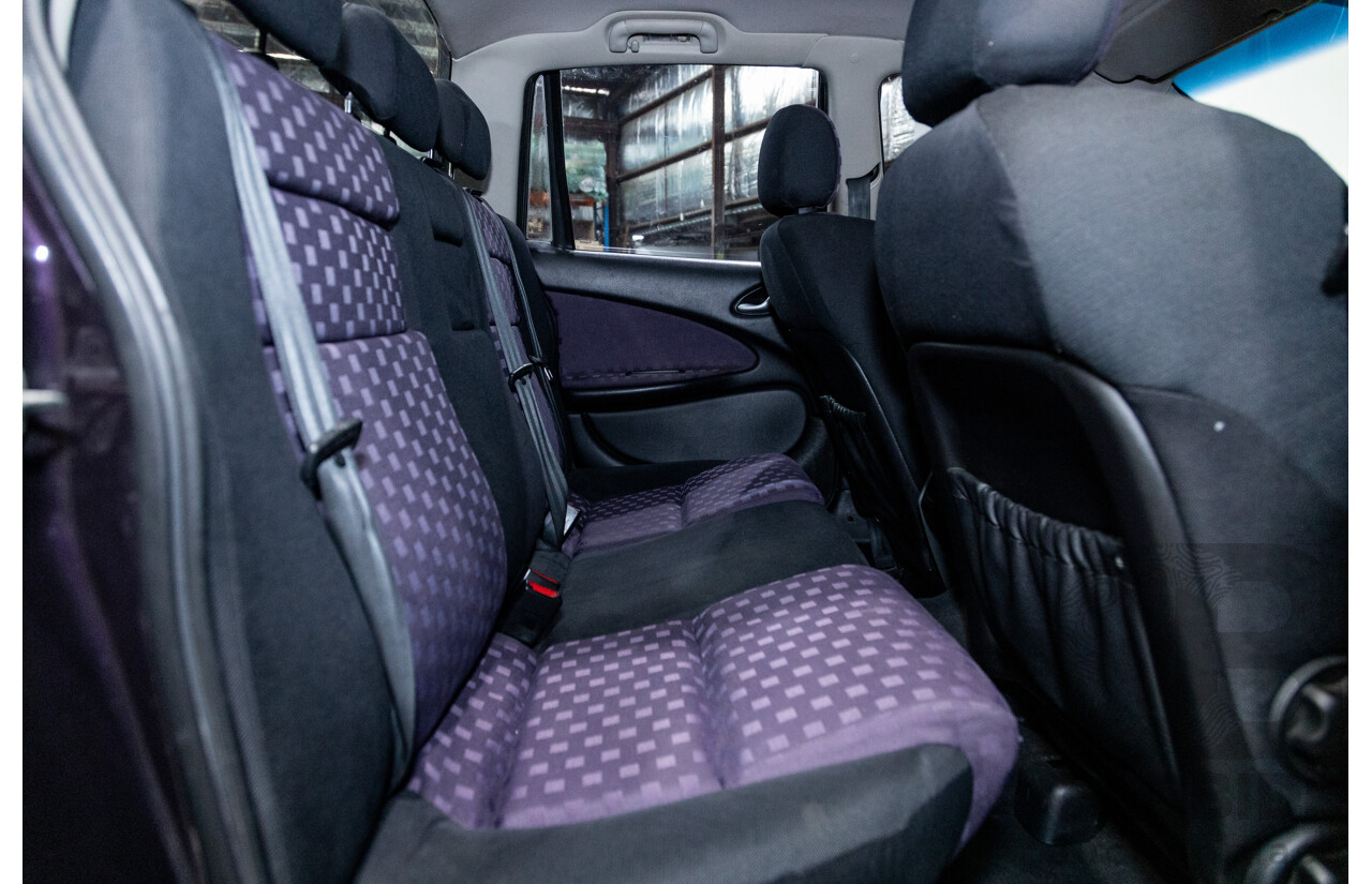 4/2004 Holden Crewman SS VYII Crew Cab Utility Cosmo Purple V8 5.7L