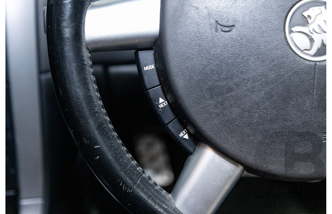 4/2004 Holden Crewman SS VYII Crew Cab Utility Cosmo Purple V8 5.7L