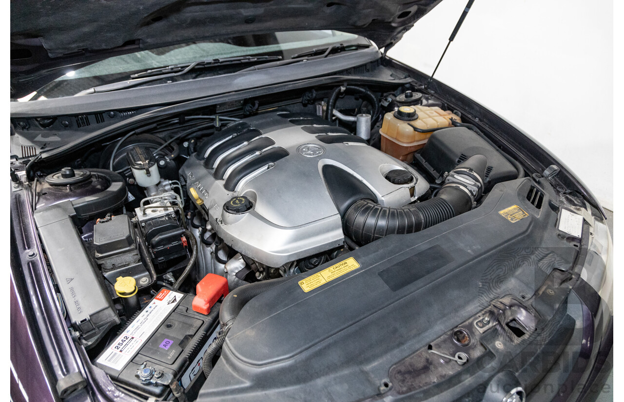 4/2004 Holden Crewman SS VYII Crew Cab Utility Cosmo Purple V8 5.7L