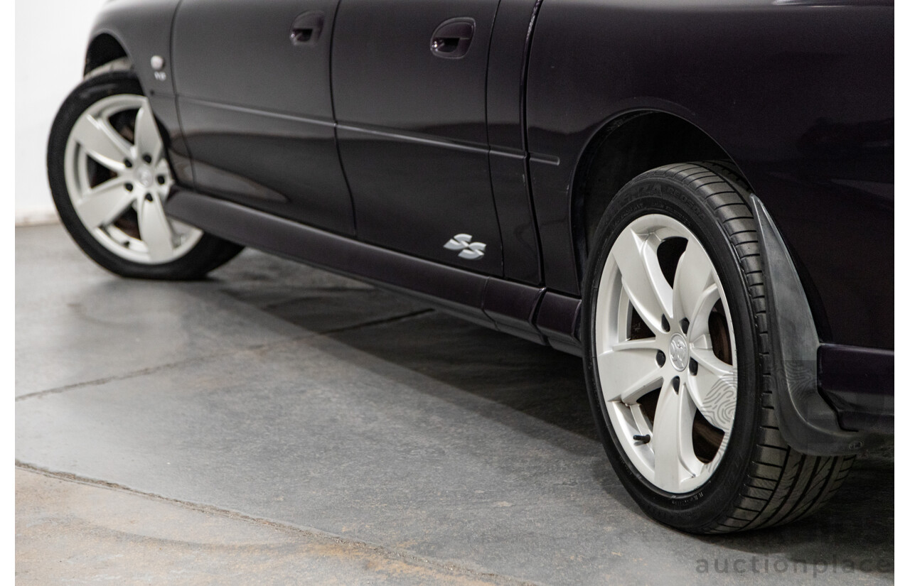 4/2004 Holden Crewman SS VYII Crew Cab Utility Cosmo Purple V8 5.7L