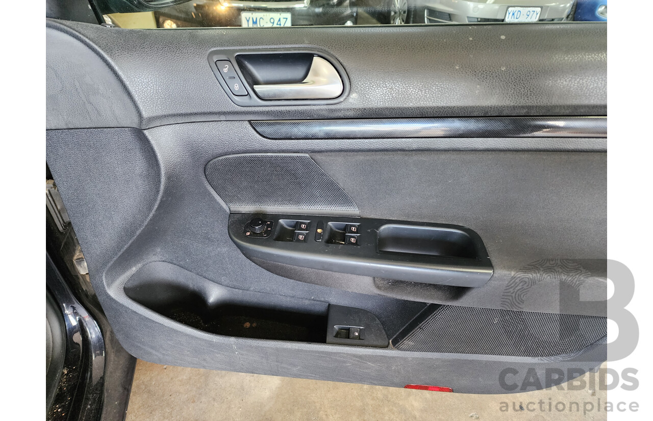 5/2010 Volkswagen Jetta 103 TDI 1KM MY10 4d Sedan Black 2.0L