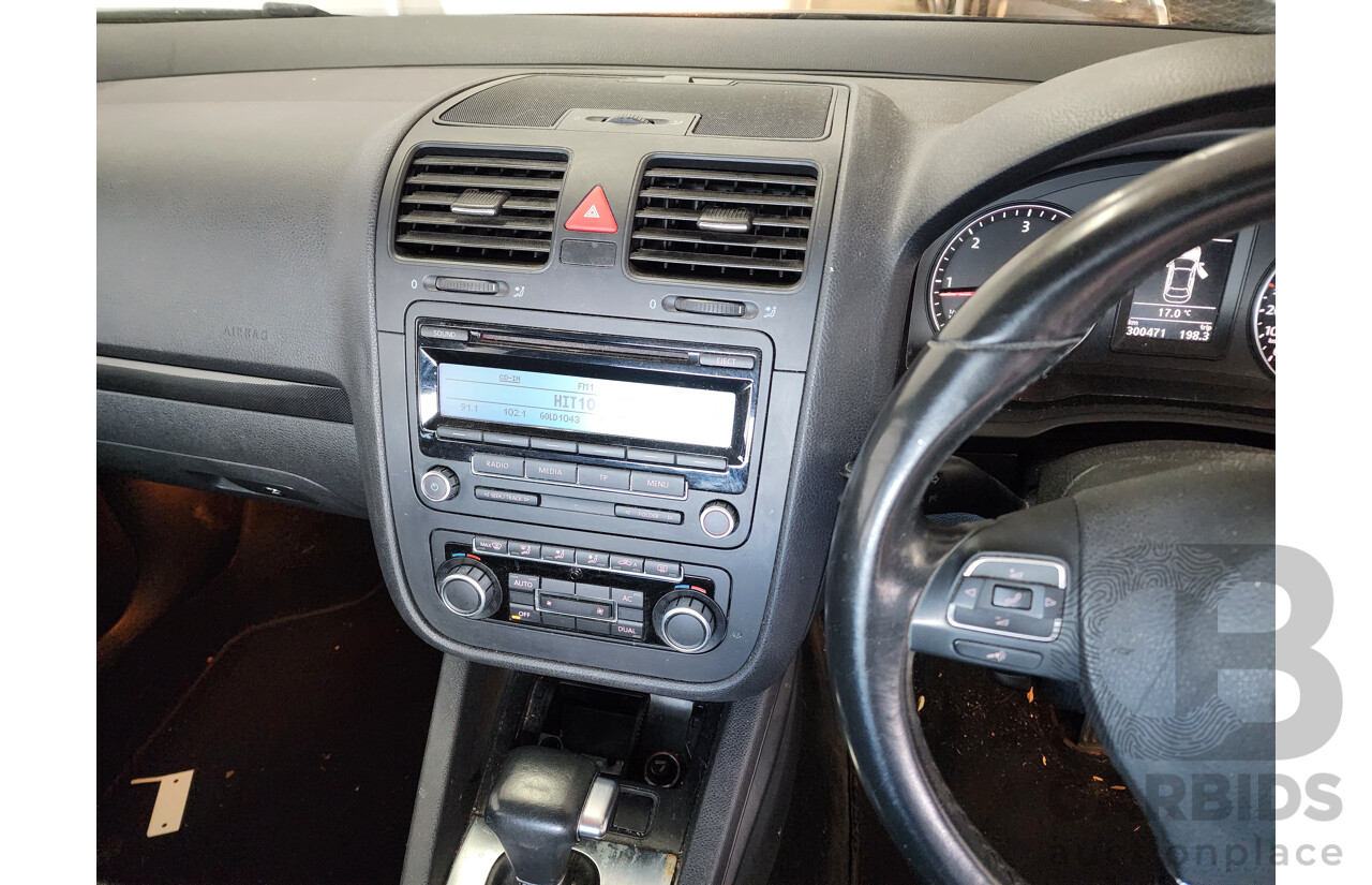 5/2010 Volkswagen Jetta 103 TDI 1KM MY10 4d Sedan Black 2.0L